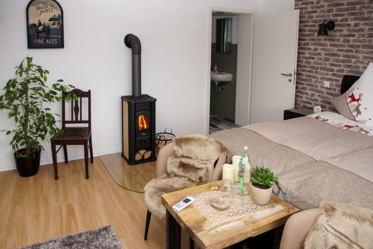 Gaestehaus Koehler Waldsolms Bagian luar foto